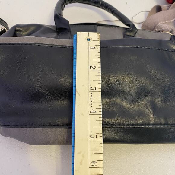 Vintage Y2K Treviso Black FauxLeather Shoulder Purse Snake Embossed Silver Logo - Picture 3 of 10